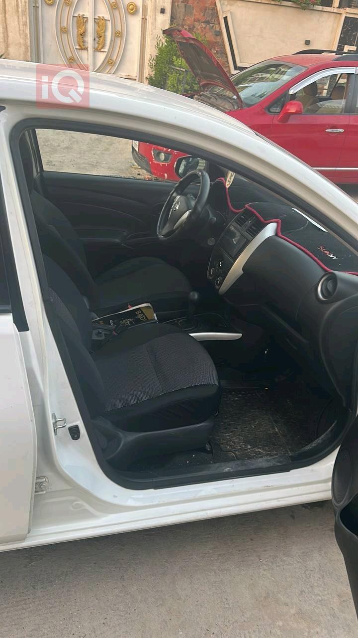 نيسان صني